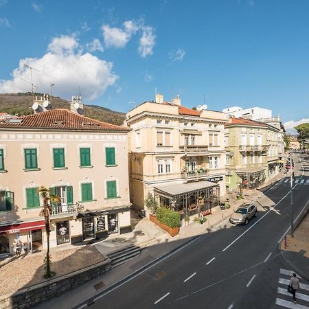 אופטיה Apartments Villa Devana מראה חיצוני תמונה