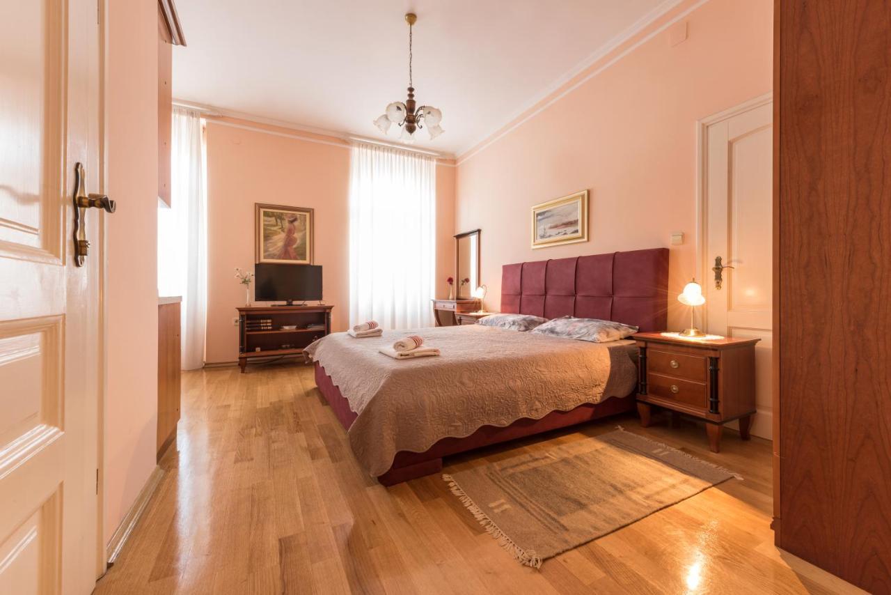 אופטיה Apartments Villa Devana מראה חיצוני תמונה