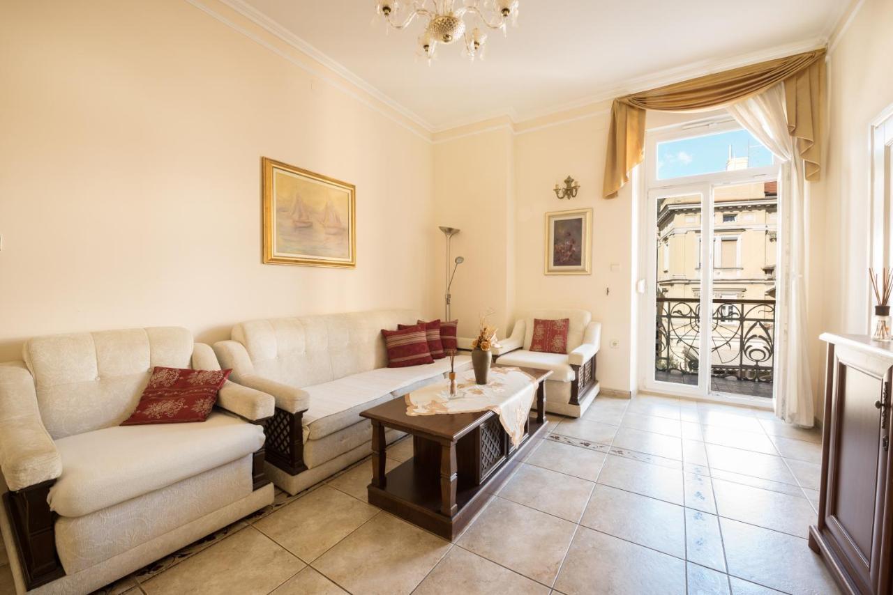אופטיה Apartments Villa Devana מראה חיצוני תמונה