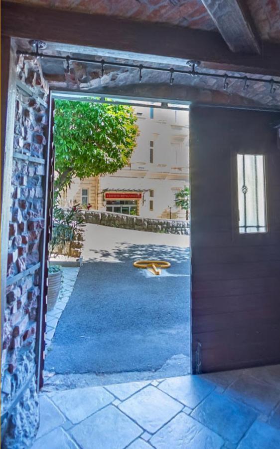 אופטיה Apartments Villa Devana מראה חיצוני תמונה